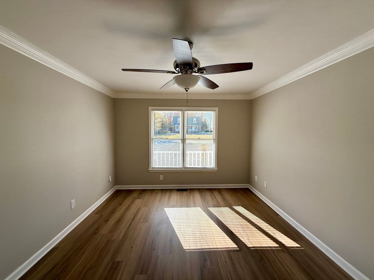 Elon House: 820 Westwood Dr