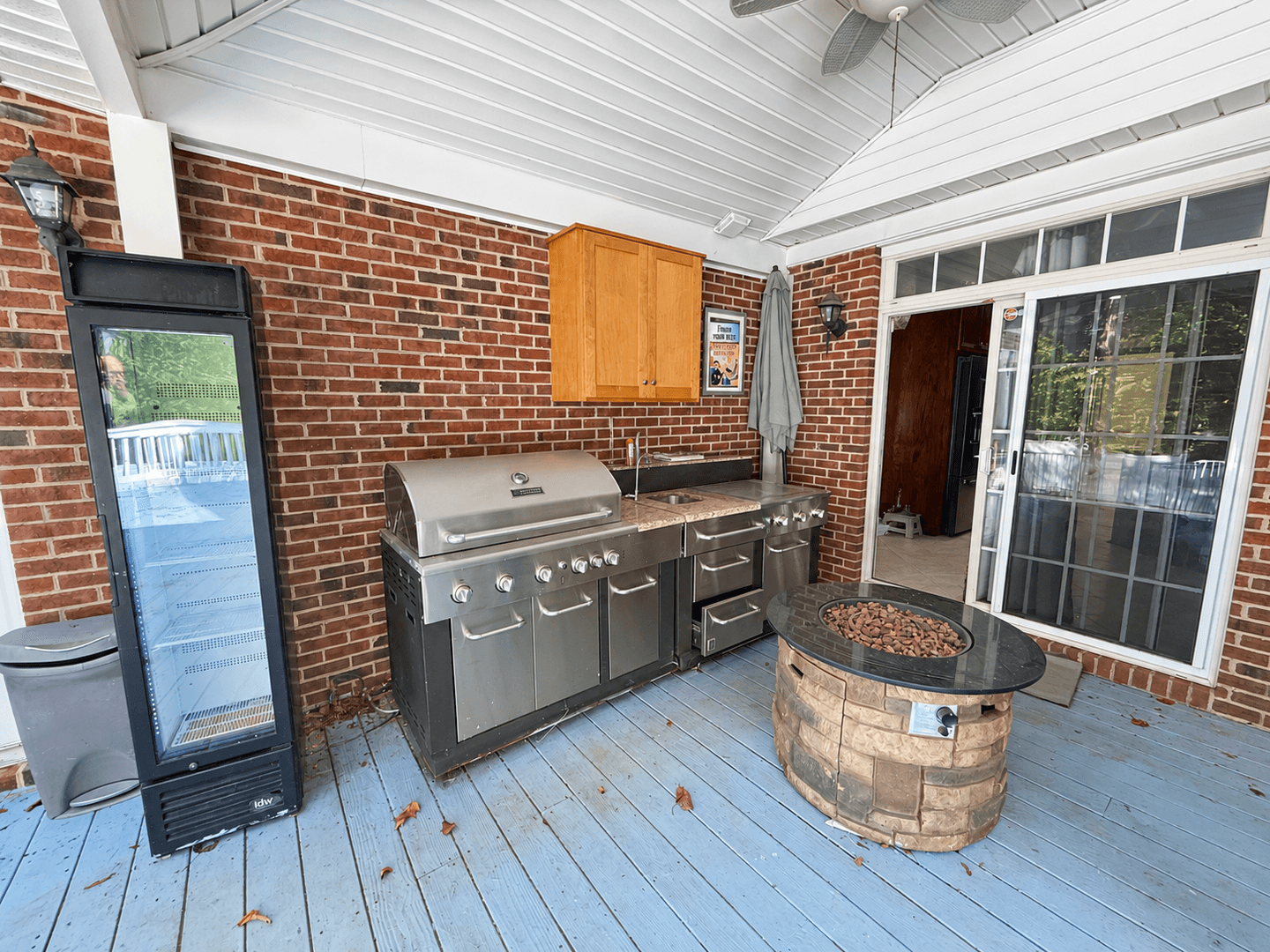 Mebane House: 2040 Webster Grove Dr