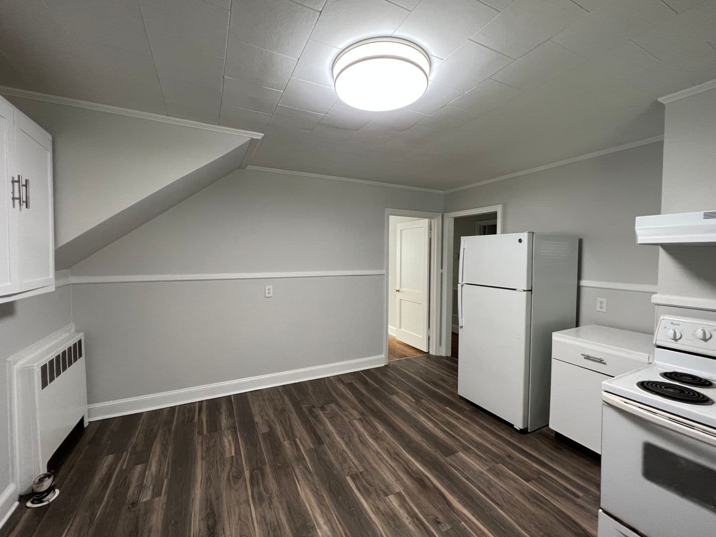 Graham Apartment: 515 N. MAIN STREET #1-4