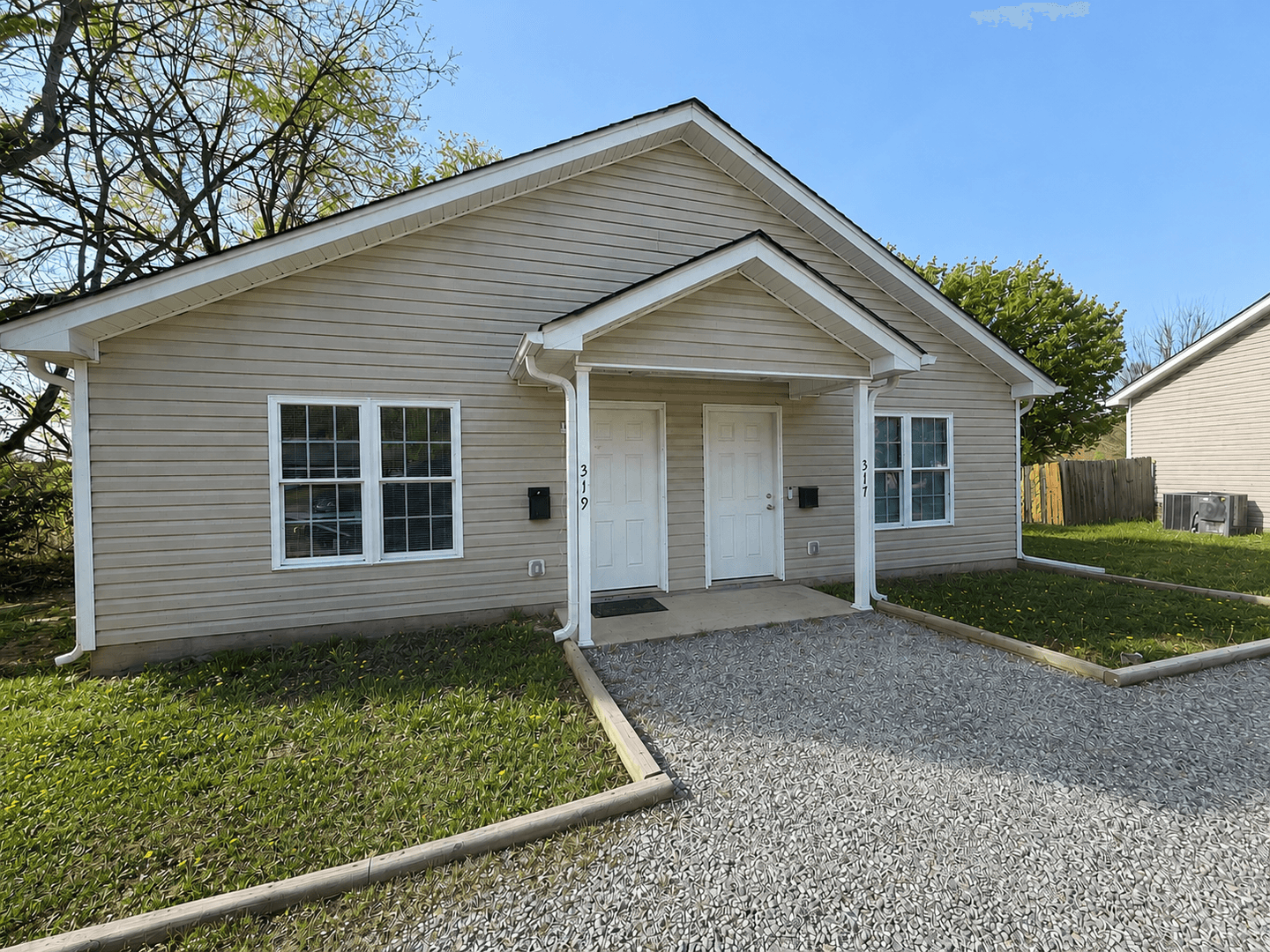 Graham Apartment: 317 E. GILBREATH STREET