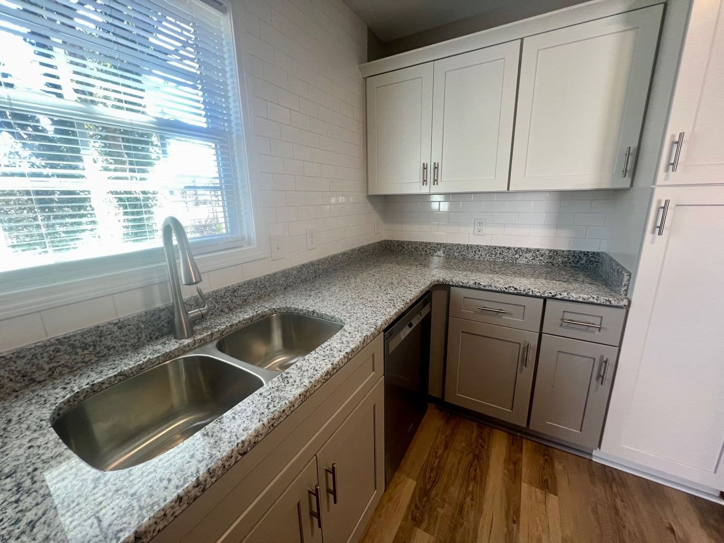 Graham Apartment: 317 E. GILBREATH STREET