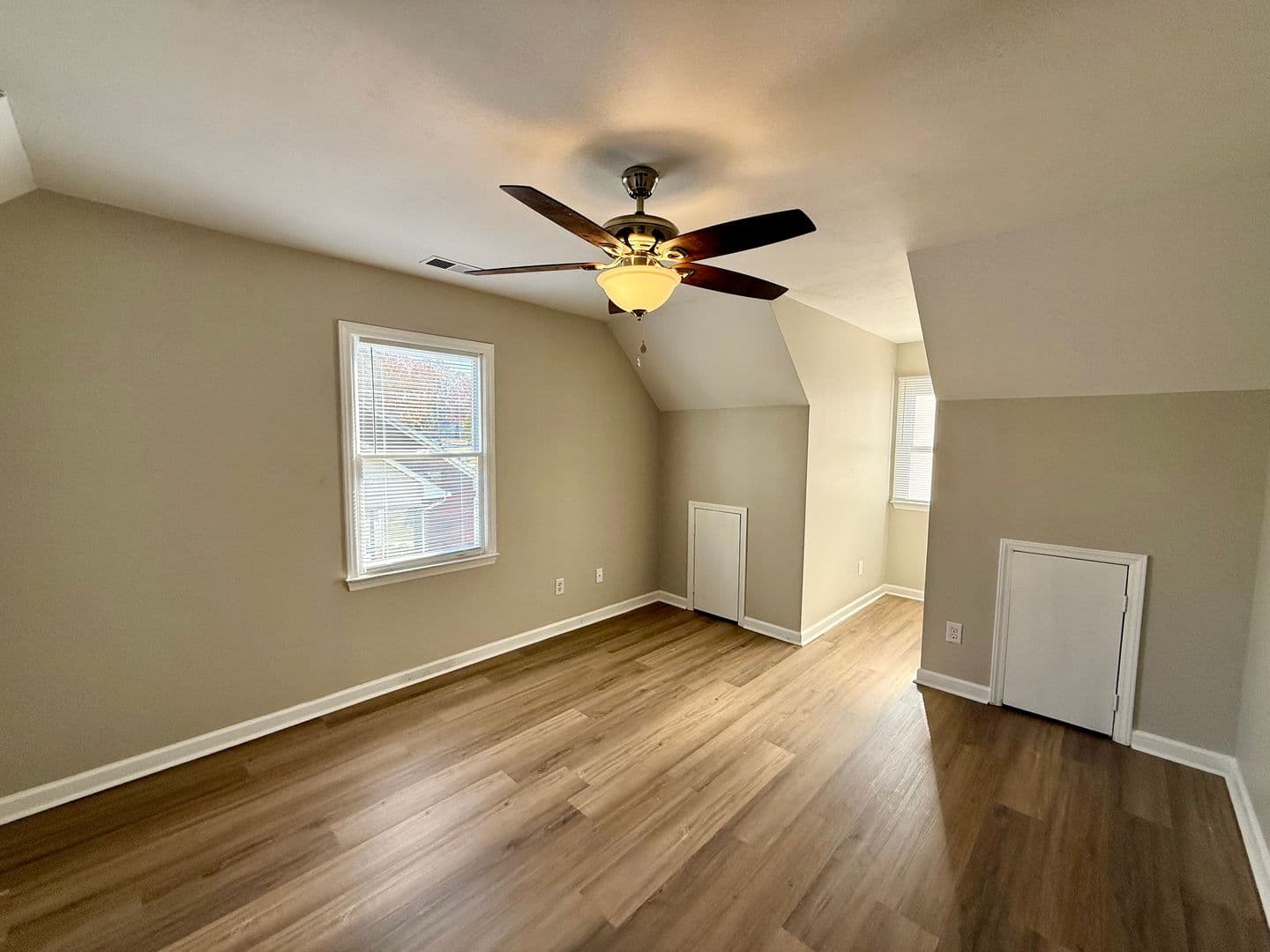 Elon House: 820 Westwood Dr