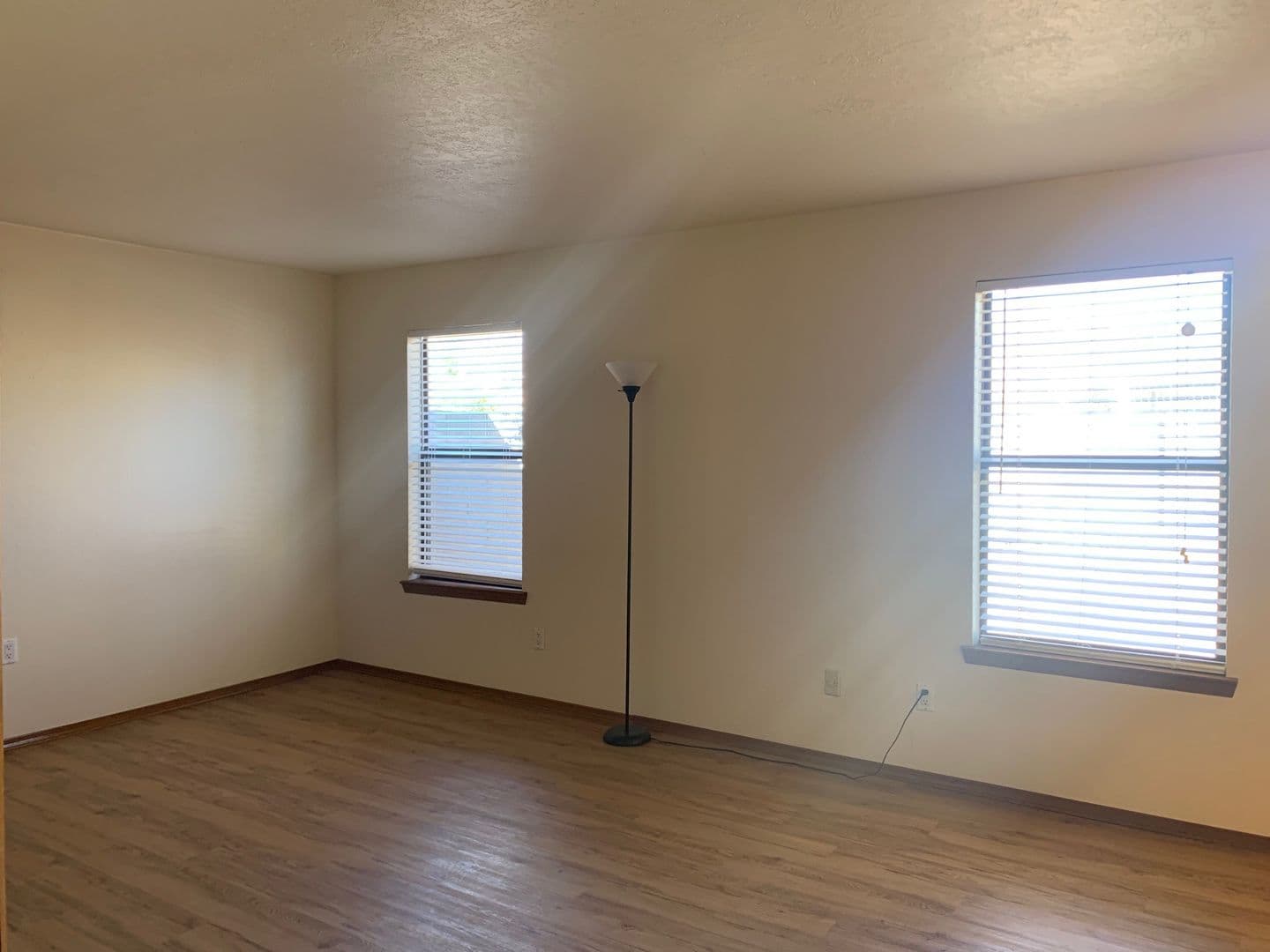 Albuquerque House: 8620 Liberty Dr NE