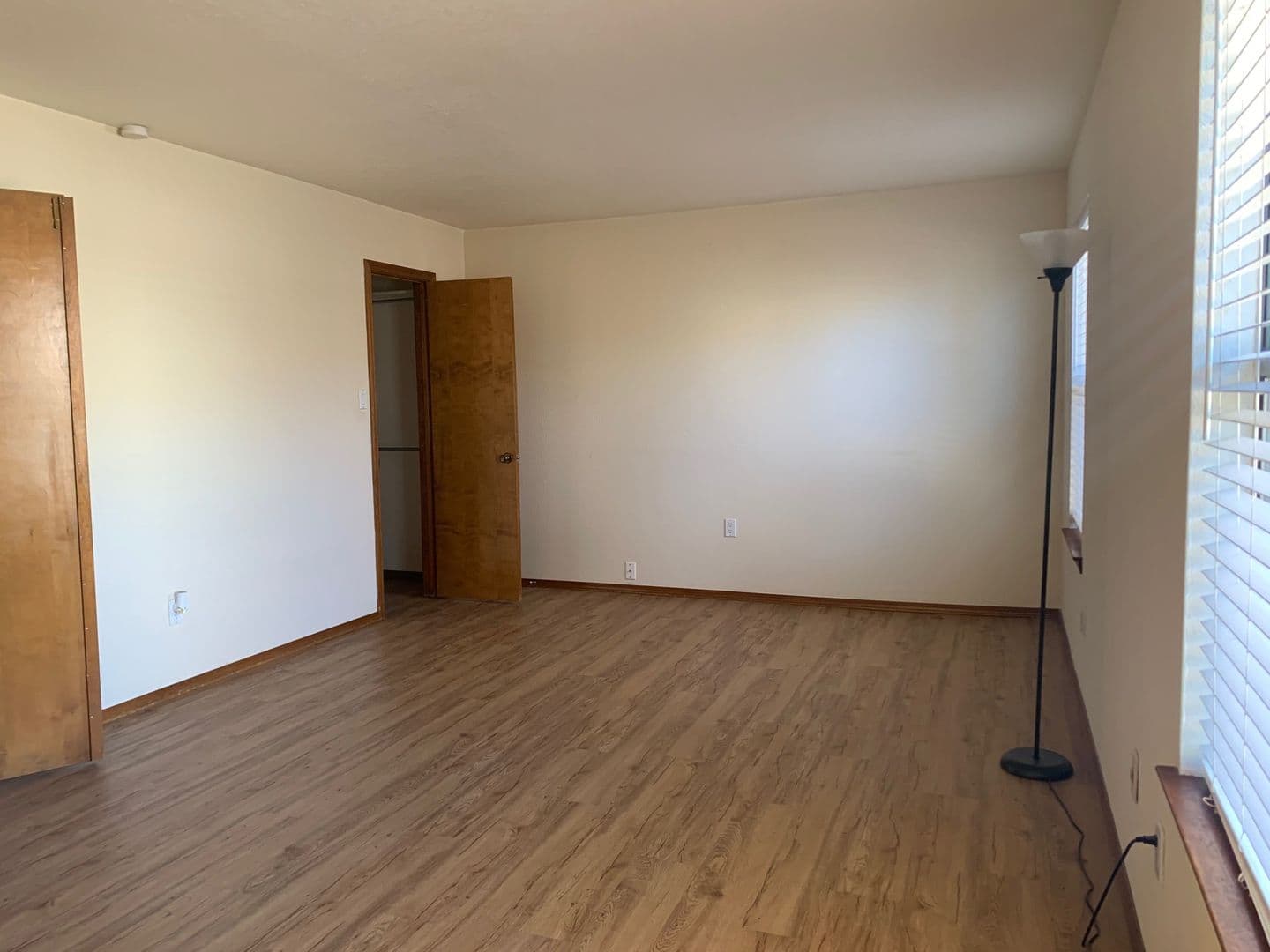 Albuquerque House: 8620 Liberty Dr NE