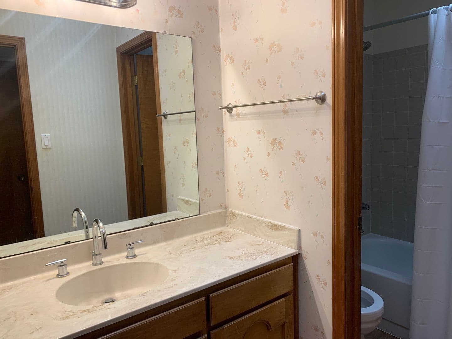 Albuquerque House: 8620 Liberty Dr NE