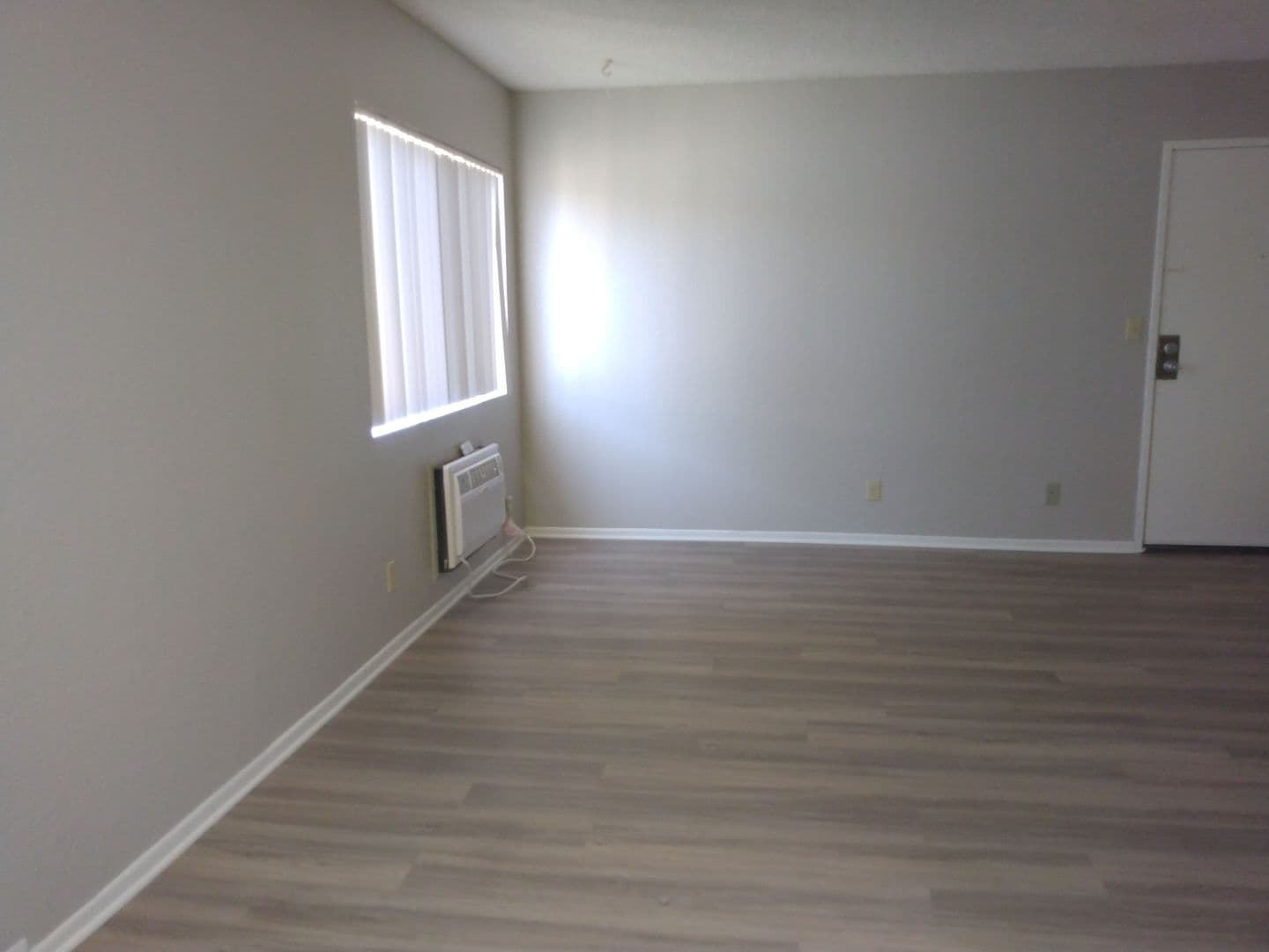 Panorama City Apartment: 9205 Van Nuys Boulevard