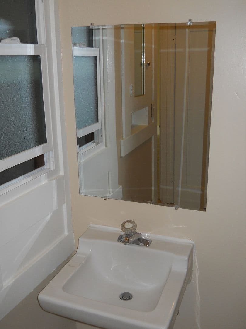 Pasadena Apartment: 249 N. Euclid Avenue