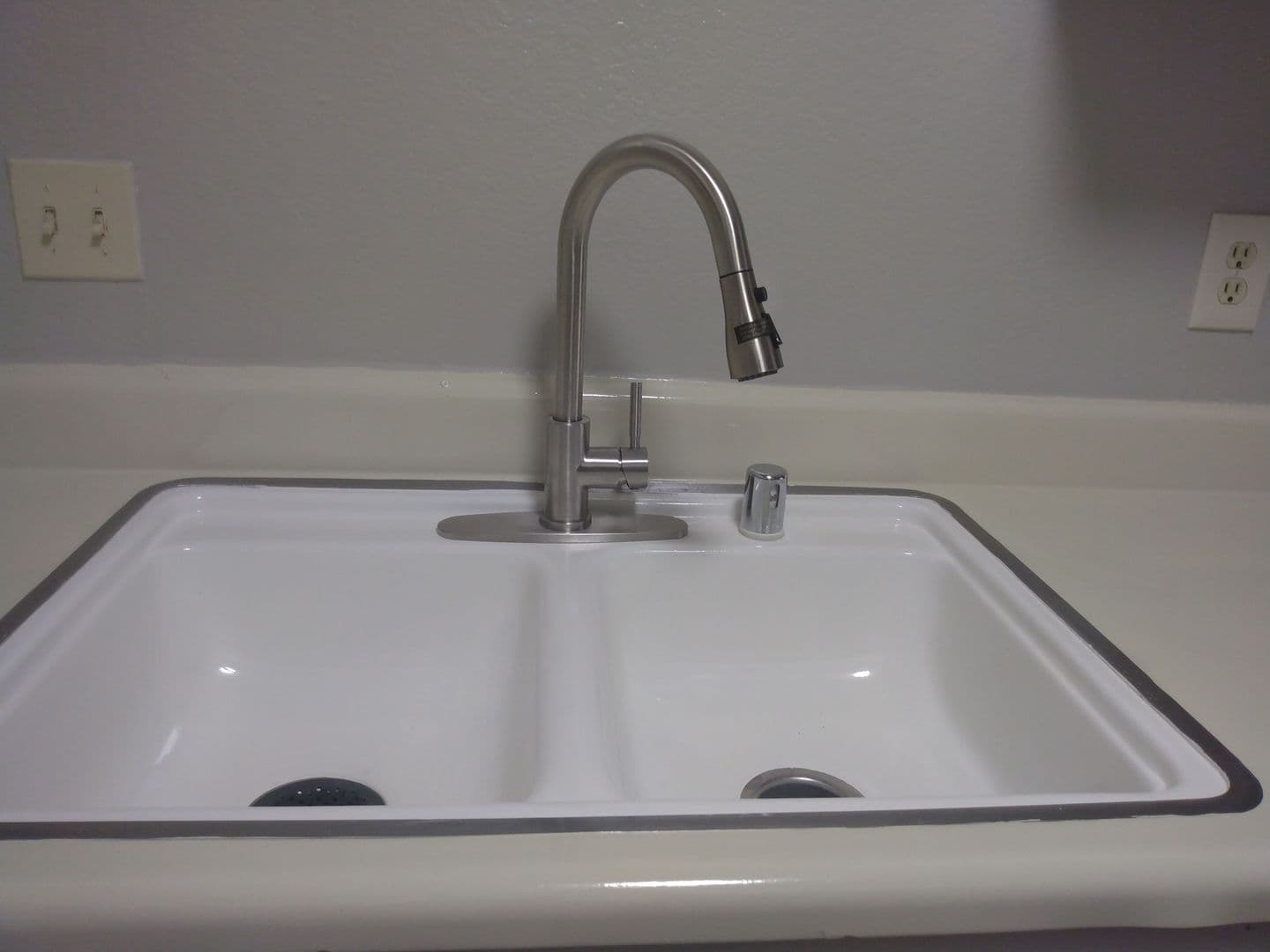 Panorama City Apartment: 9205 Van Nuys Boulevard