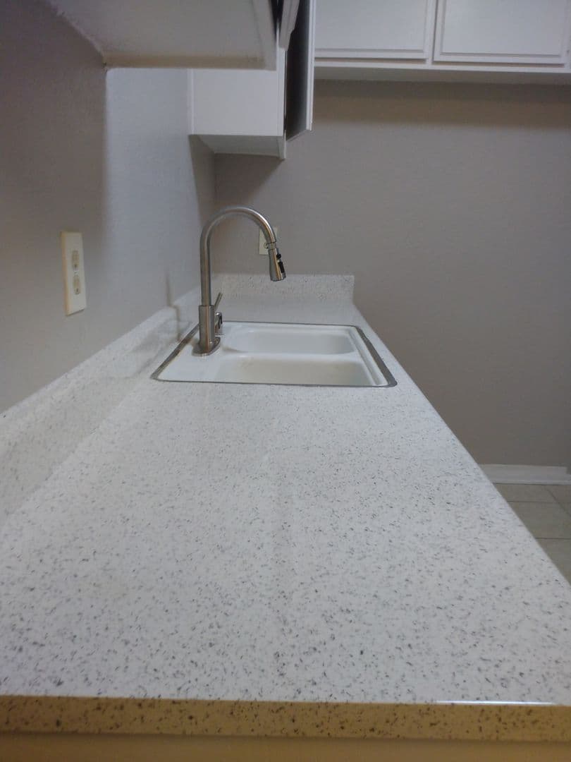 Panorama City Apartment: 9205 Van Nuys Boulevard