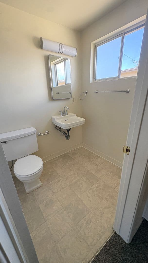 Temple City Apartment: 5931 Cloverly Ave