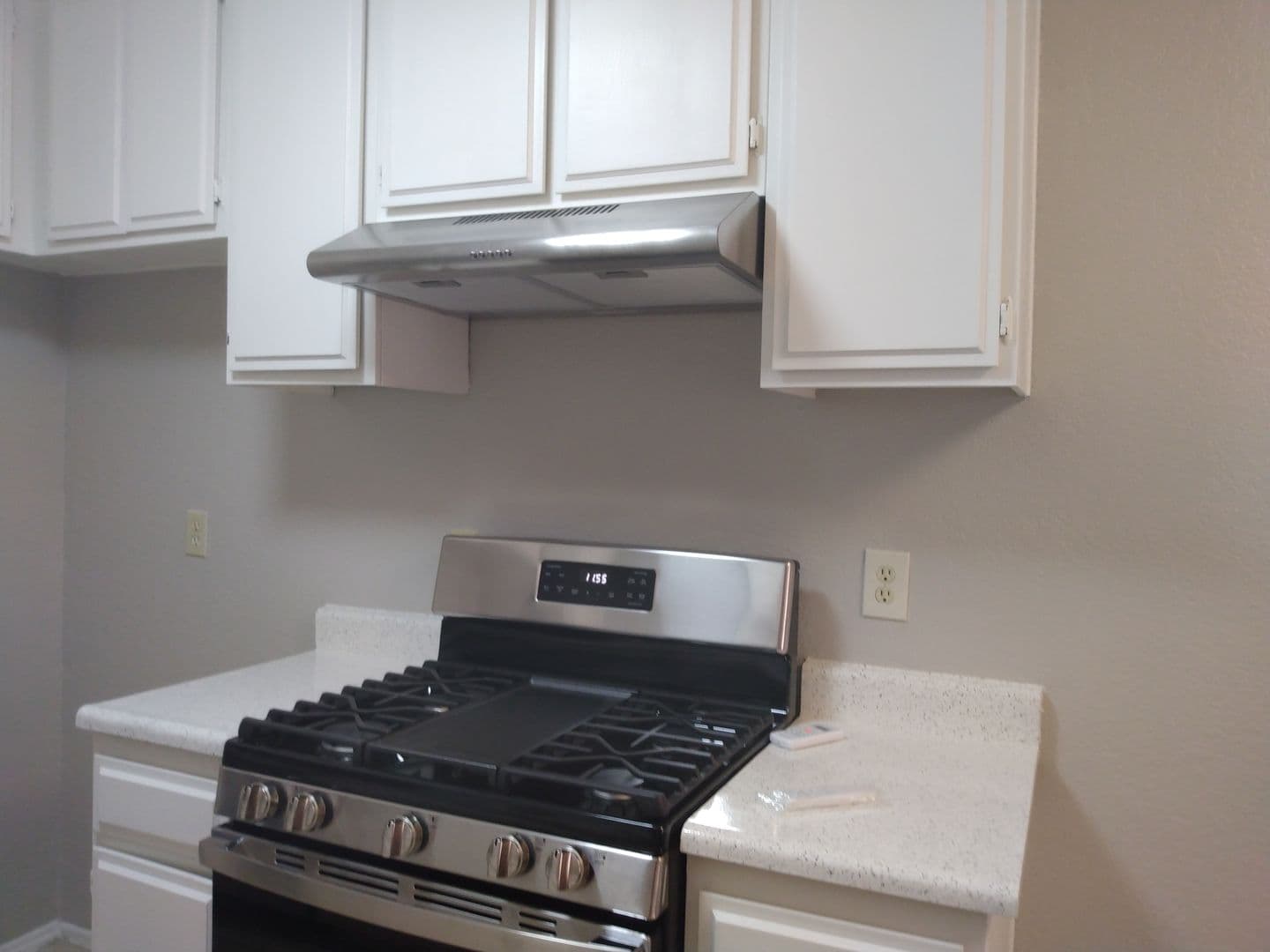 Panorama City Apartment: 9205 Van Nuys Boulevard