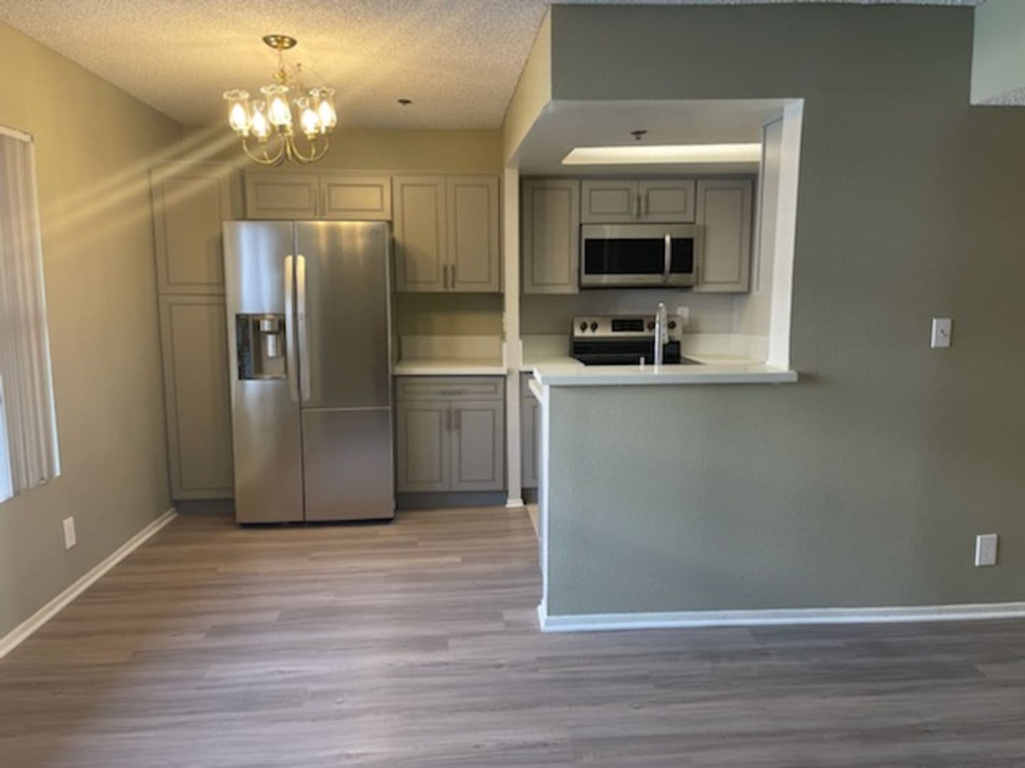 Los Angeles Apartment: 5332 Russell Avenue
