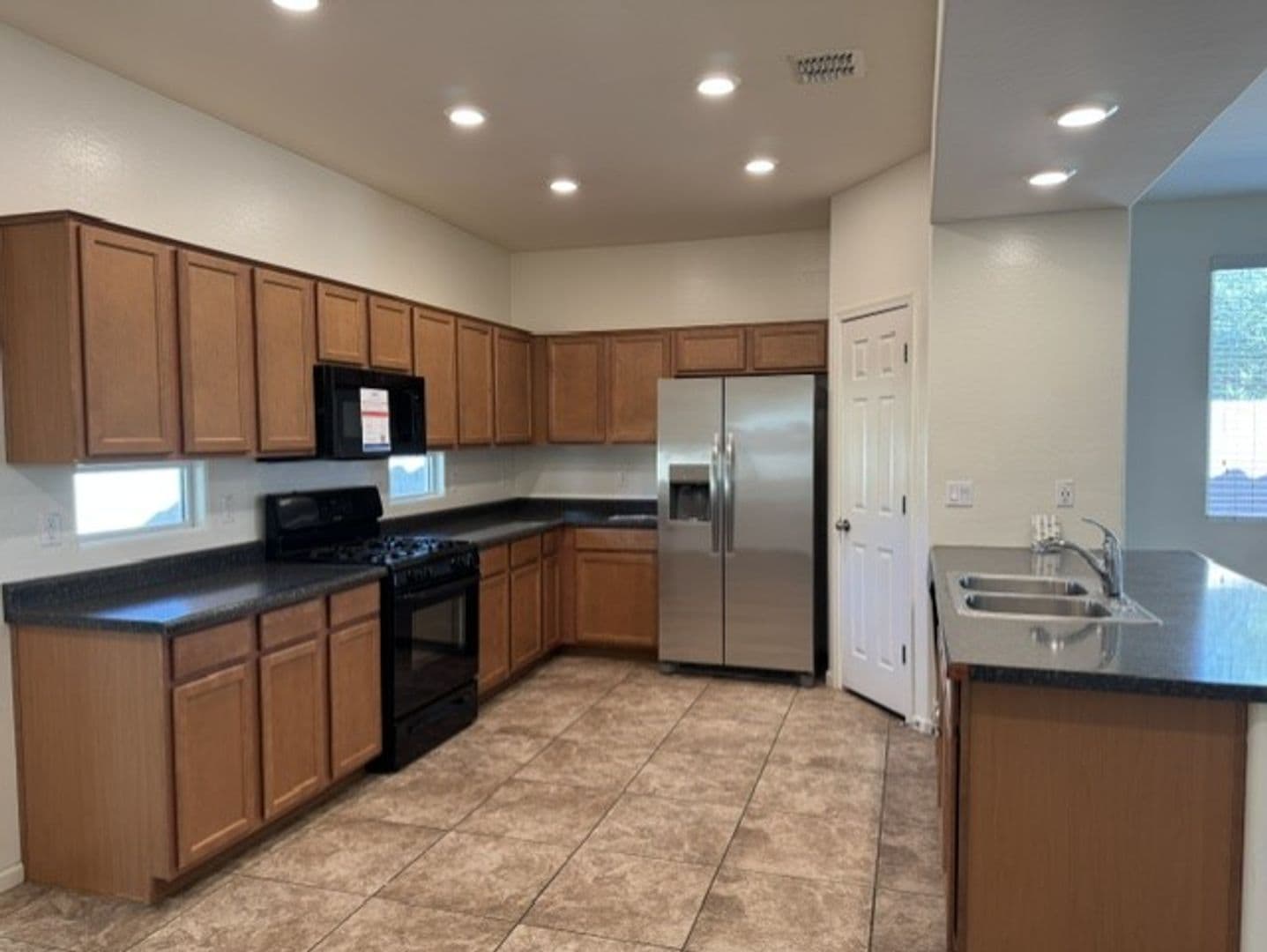 Glendale House: 13004 W. Fleetwood Lane