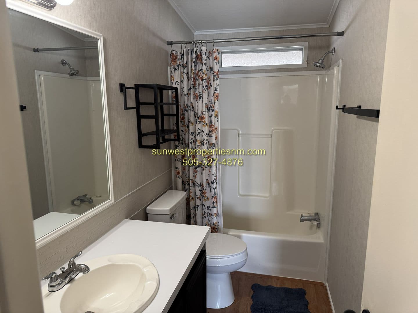 Bloomfield House: 814 Saiz Ln #B