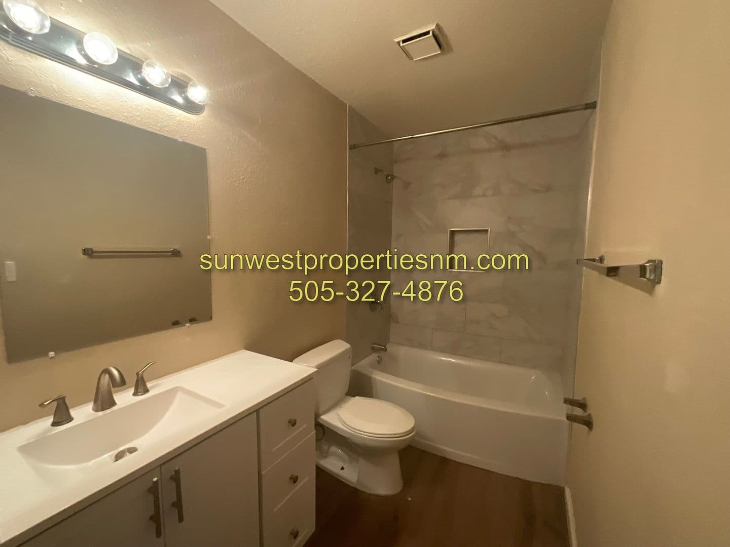Farmington Apartment: 401 E. 18th St.
