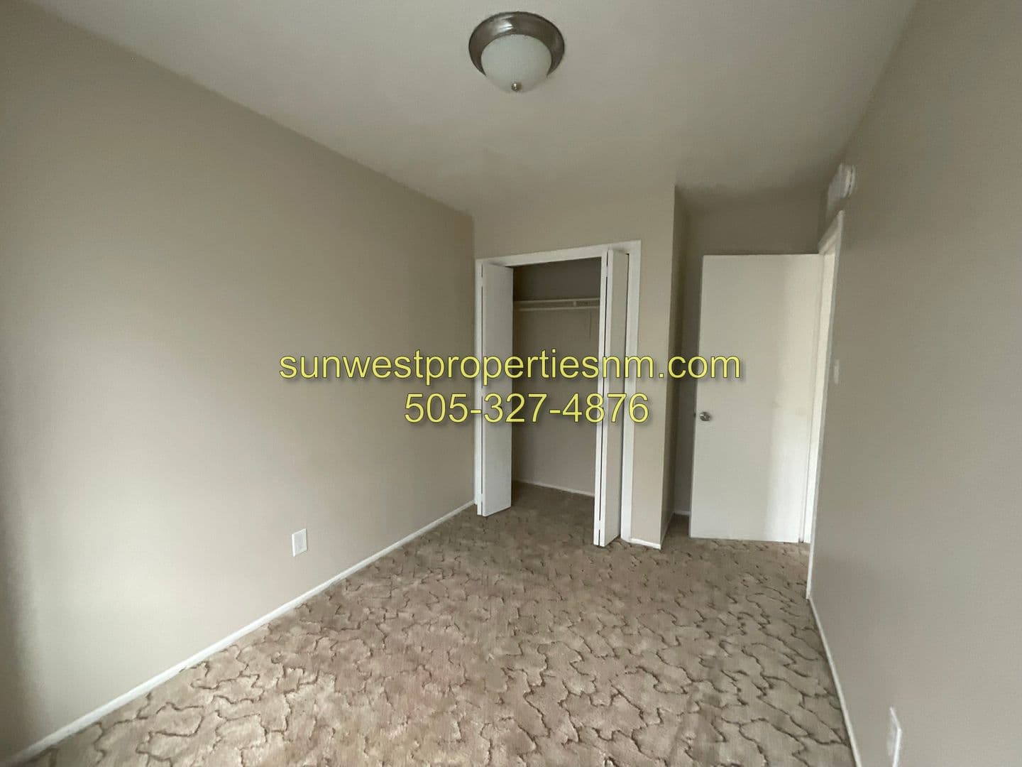 Farmington Apartment: 3706 Carlton