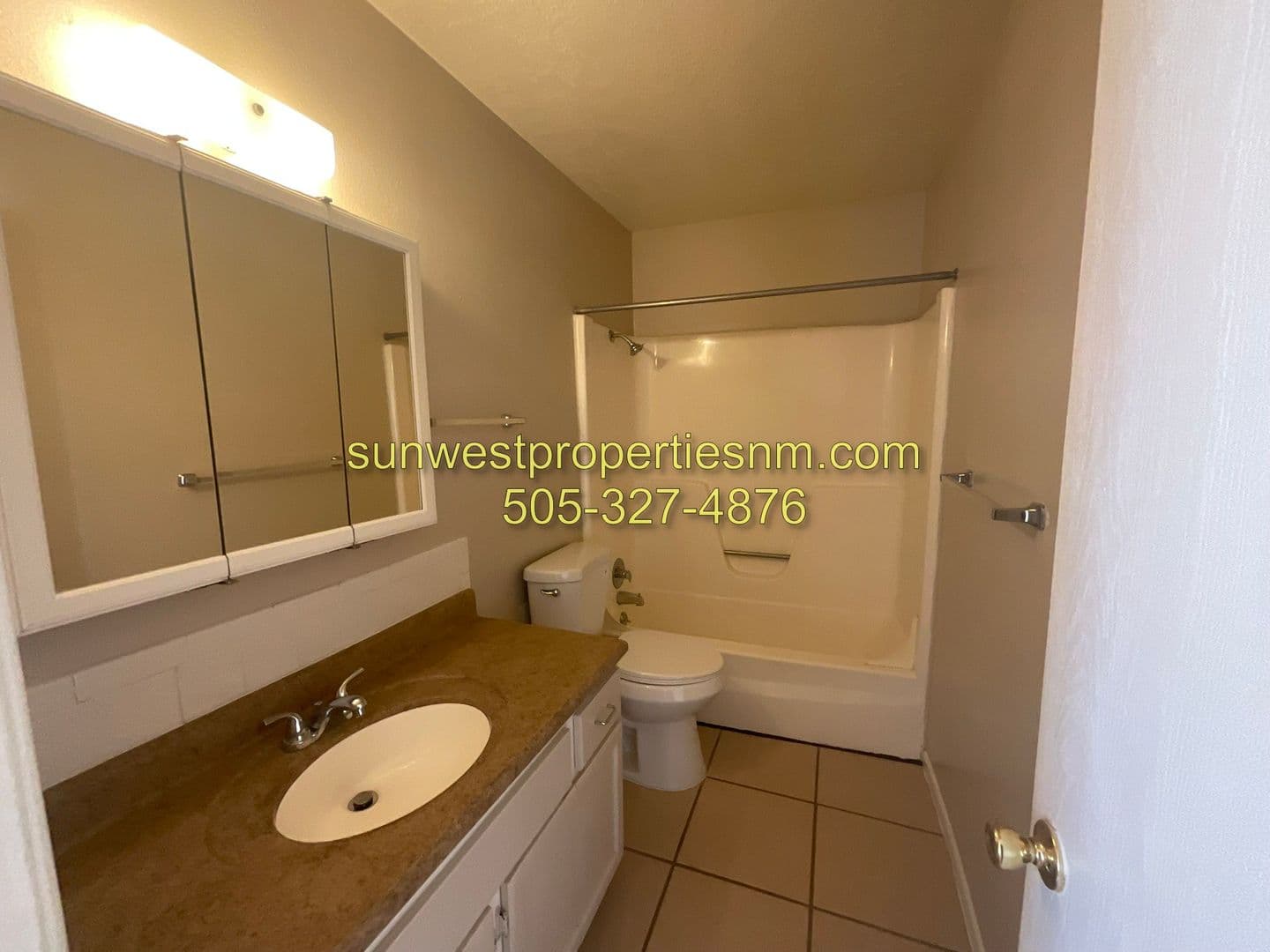 Aztec Apartment: 301 Mesilla