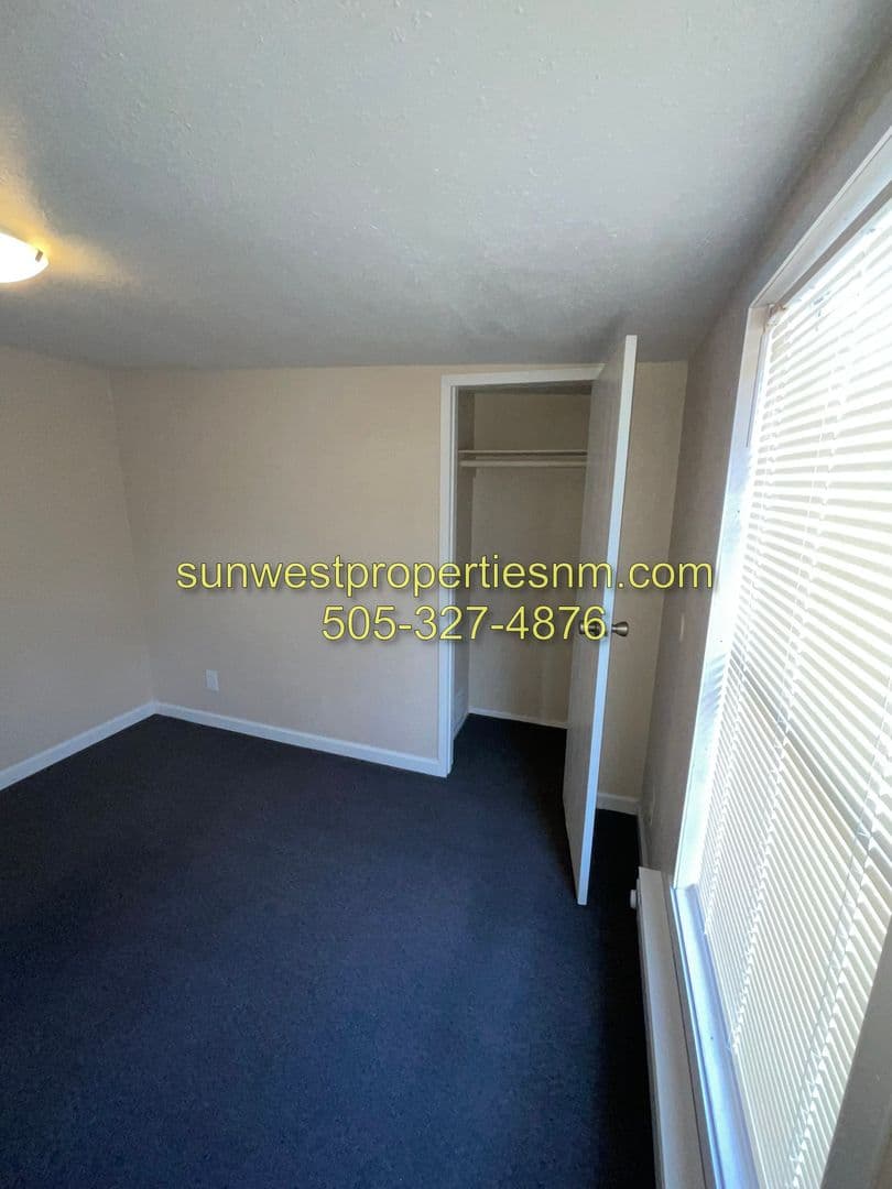 Farmington House: 1608 El Redondo Cir.