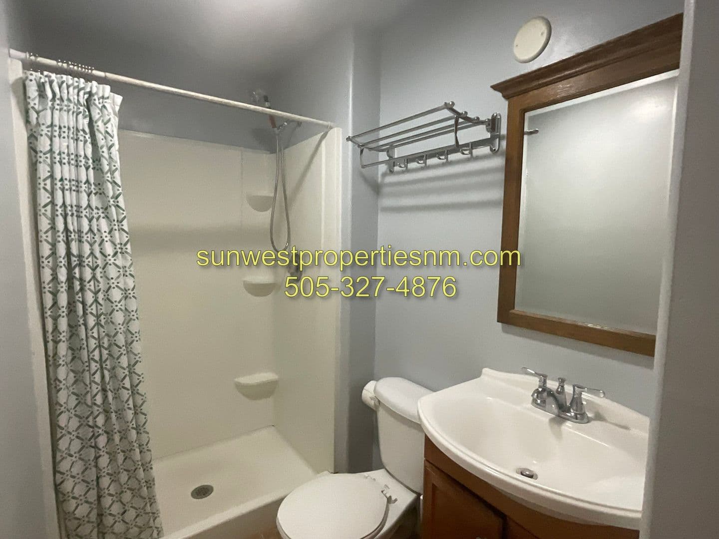 Farmington Apartment: 318 N. Monterey Ave