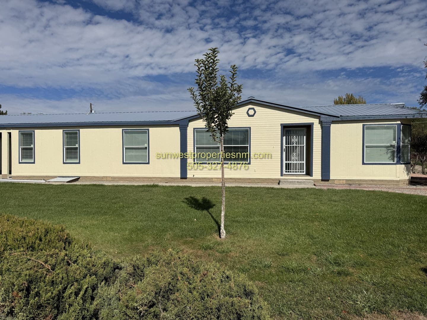 Bloomfield House: 814 Saiz Ln #B