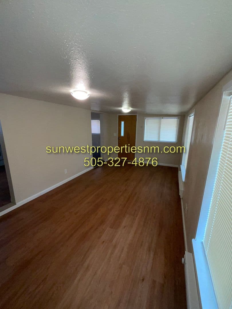 Farmington House: 1608 El Redondo Cir.