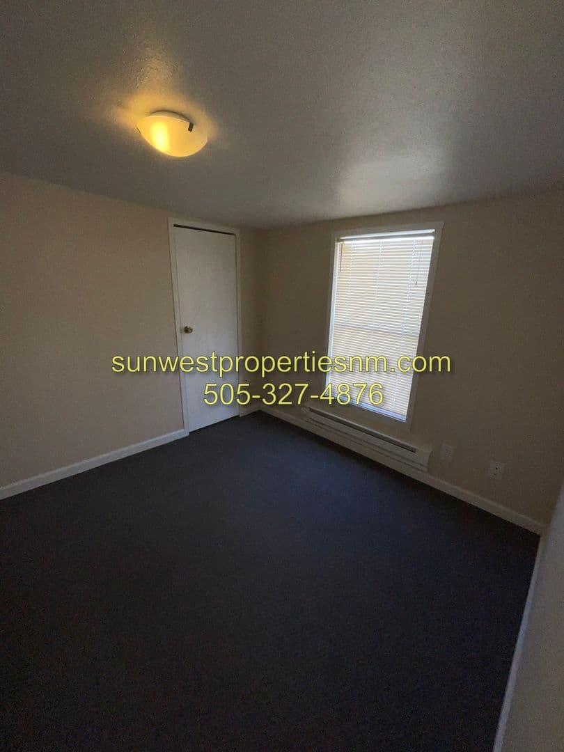 Farmington House: 1608 El Redondo Cir.