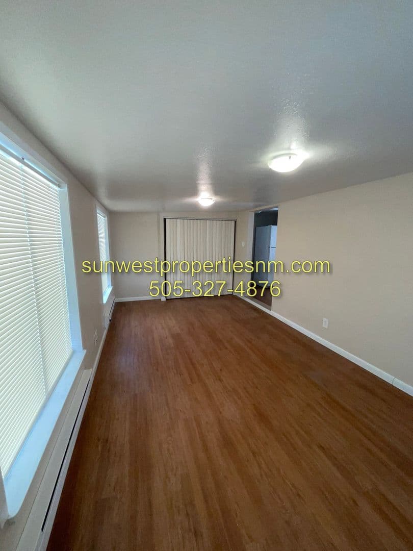 Farmington House: 1608 El Redondo Cir.