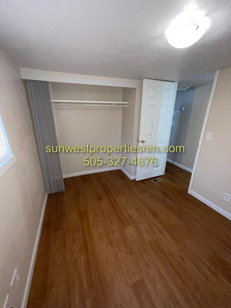 Farmington House: 1608 El Redondo Cir.