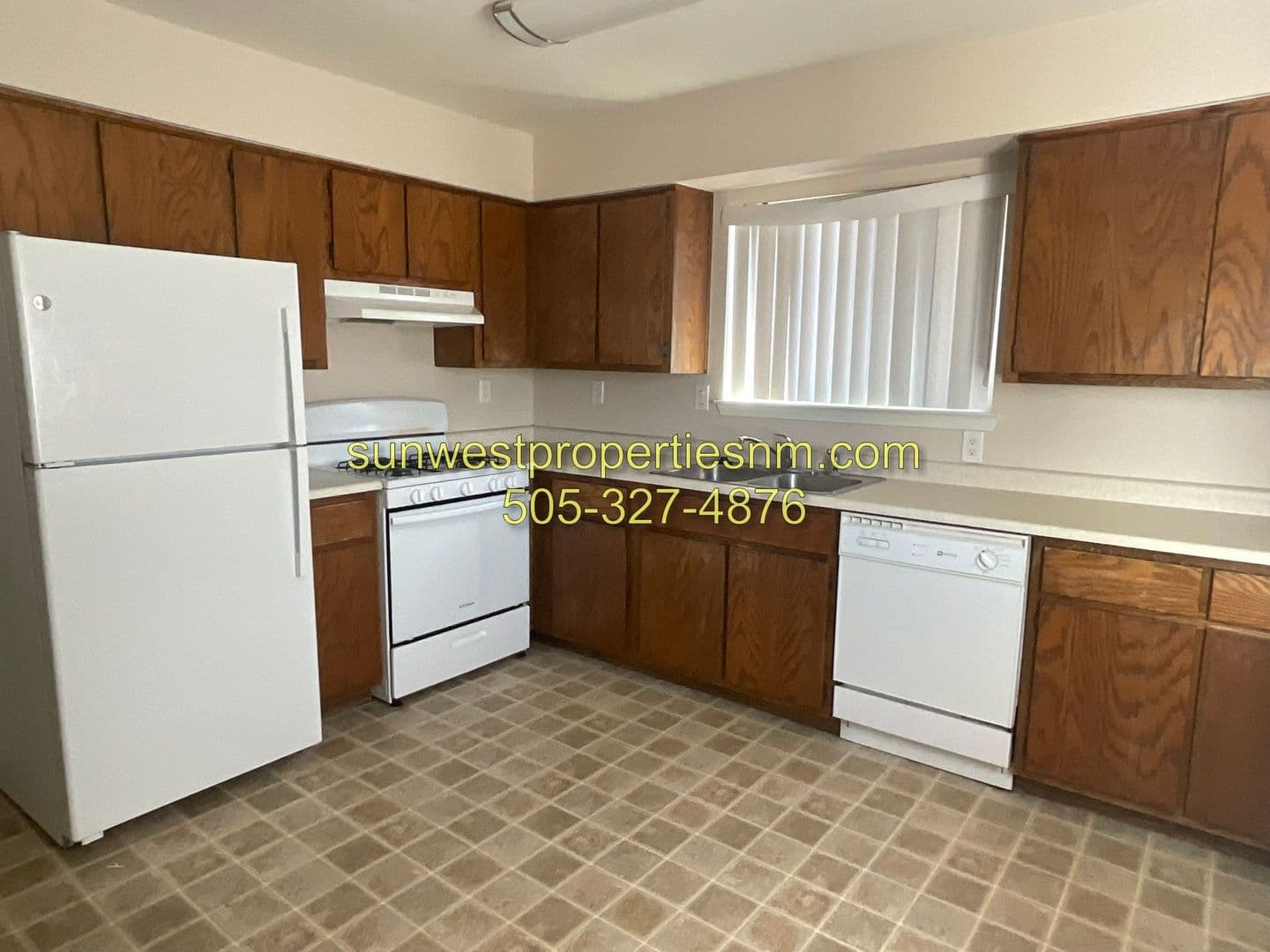 Farmington Apartment: 3706 Carlton