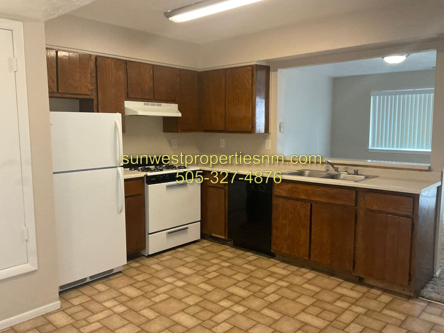 Farmington Apartment: 3706 Carlton