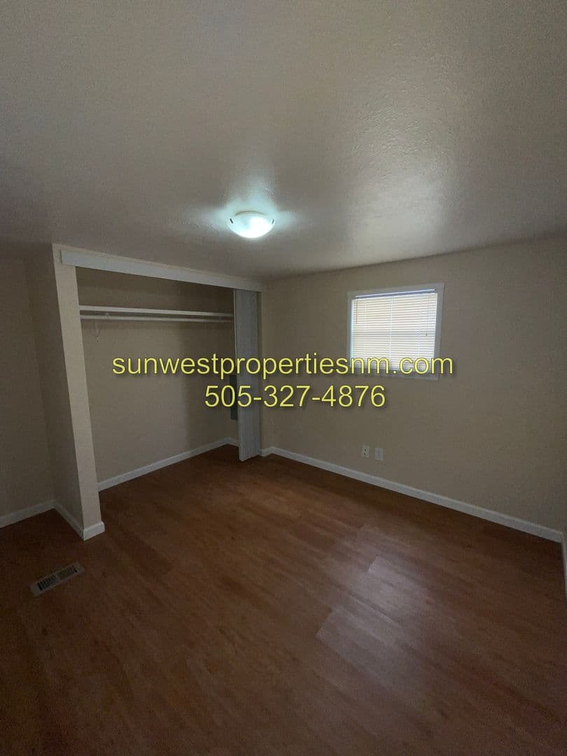 Farmington House: 1608 El Redondo Cir.