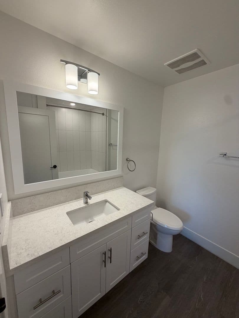 Whittier Apartment: 8115 Via Alta