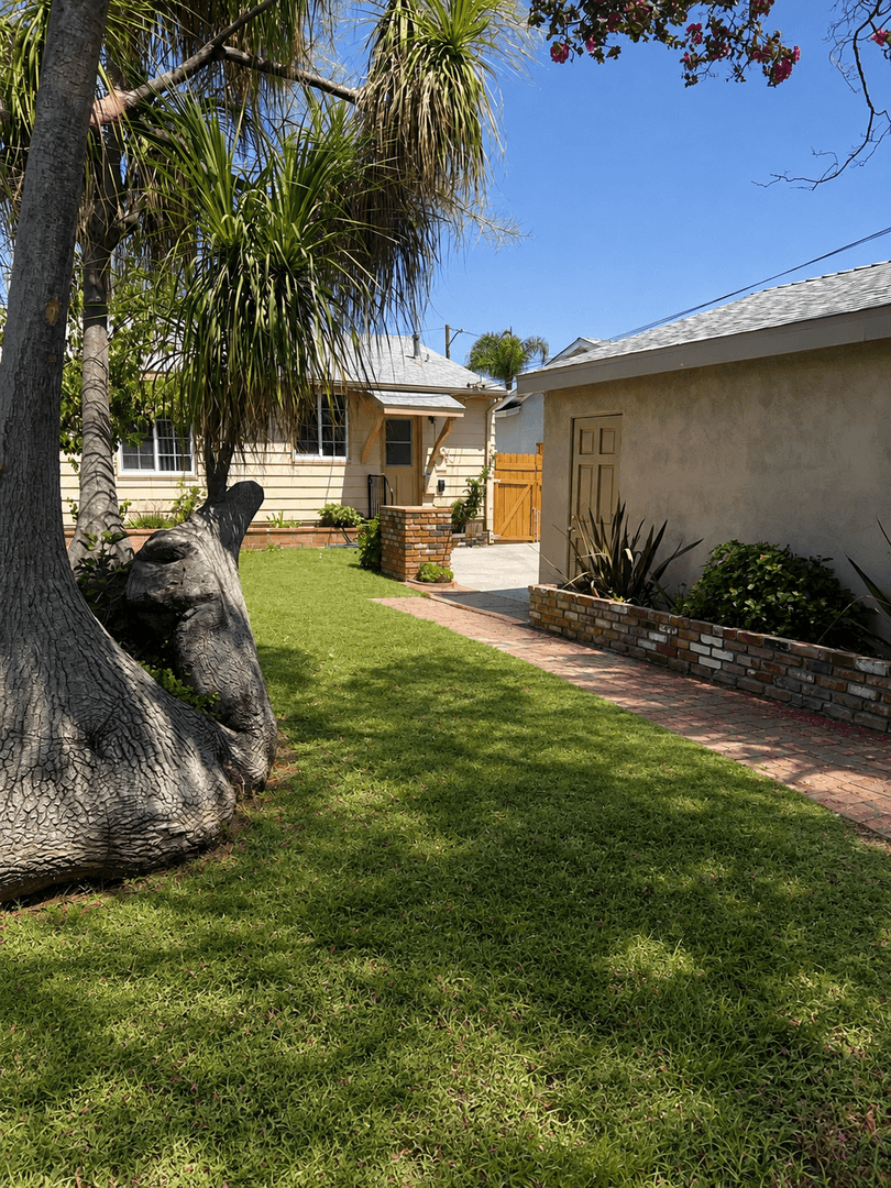 Whittier House: 13736 Cornishcrest Dr