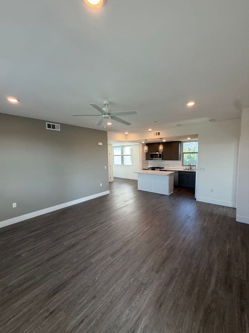 Whittier Apartment: 8115 Via Alta