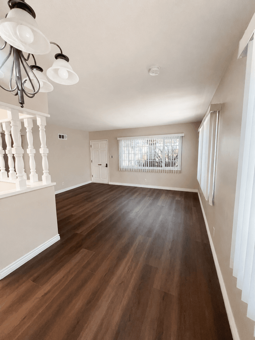 Whittier House: 13736 Cornishcrest Dr