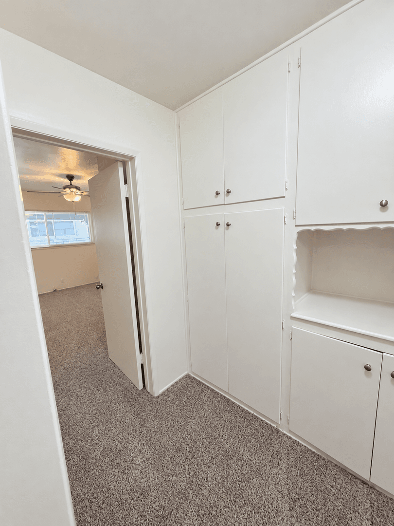 Whittier Apartment: 8366 Sargent Ave