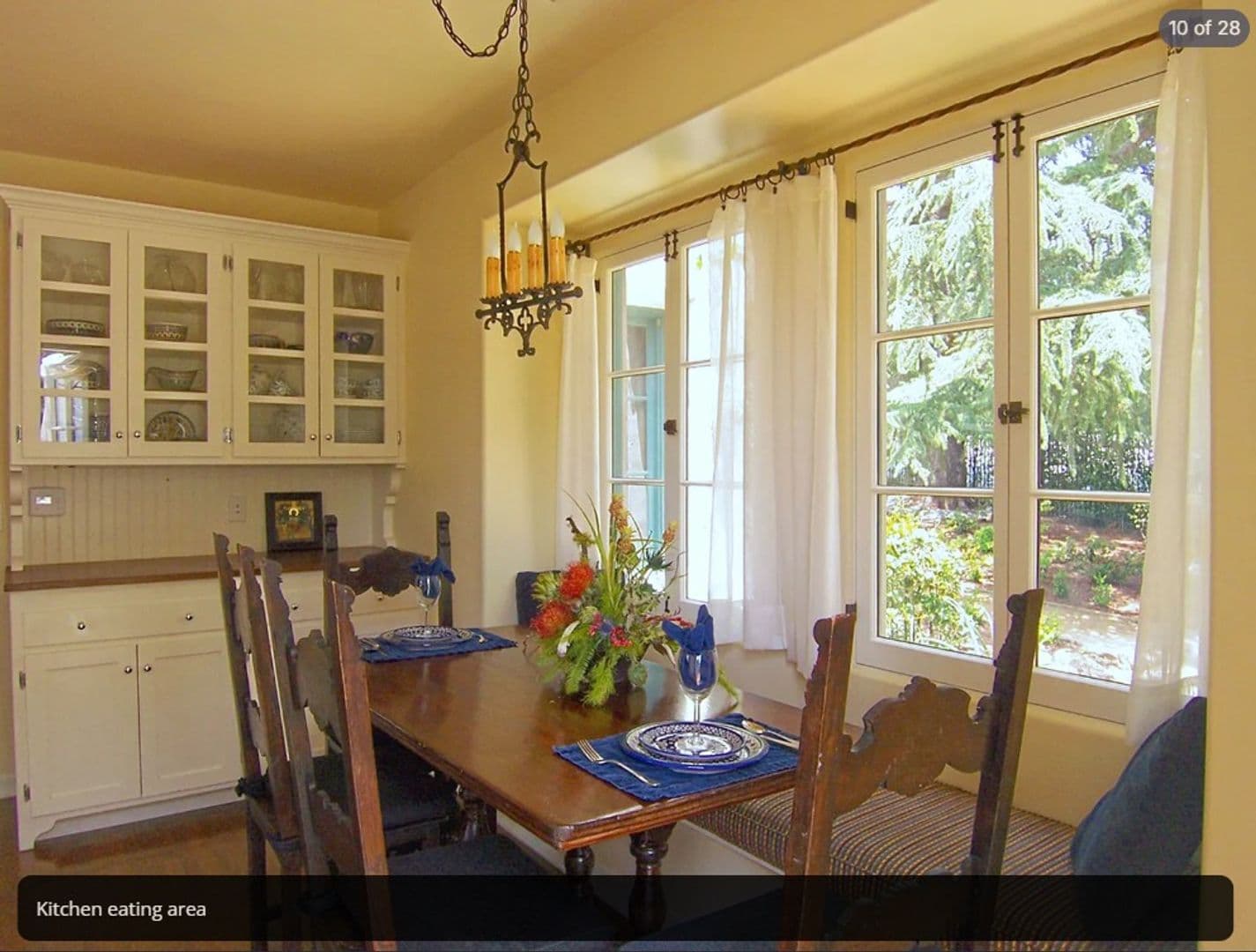 La Canada Flintridge House: 5237 Alta Canyada Rd