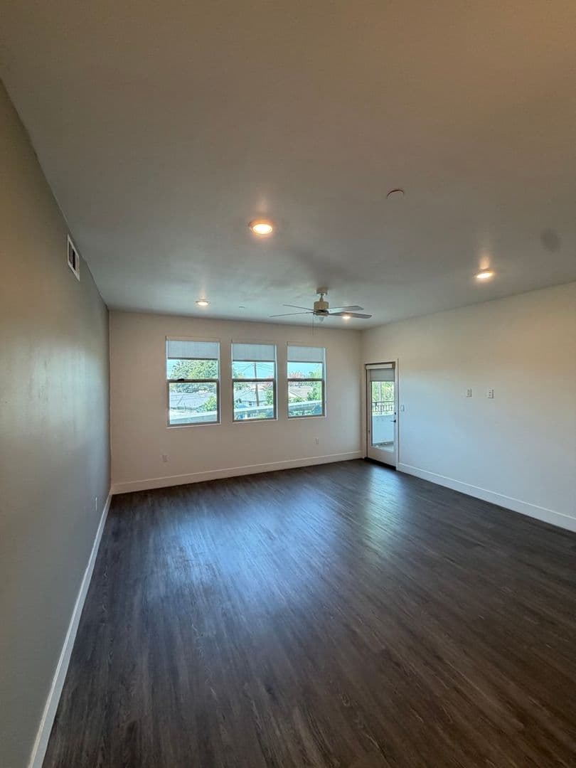 Whittier Apartment: 8115 Via Alta