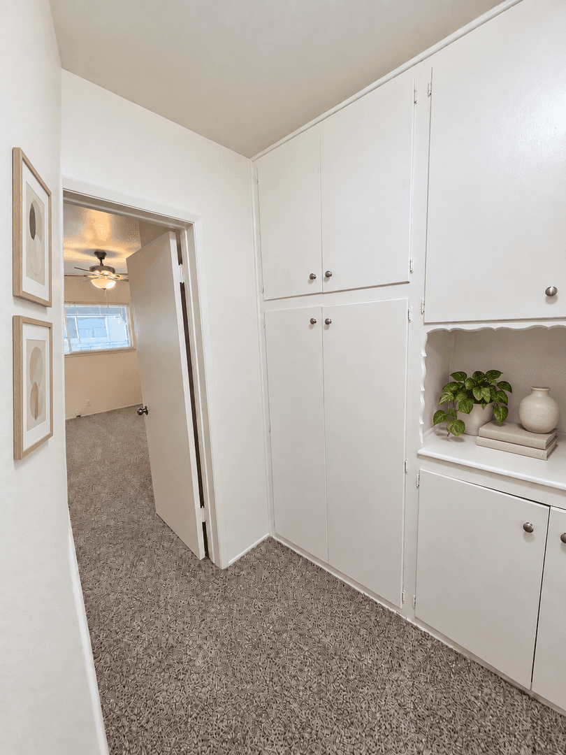 Whittier Apartment: 8366 Sargent Ave