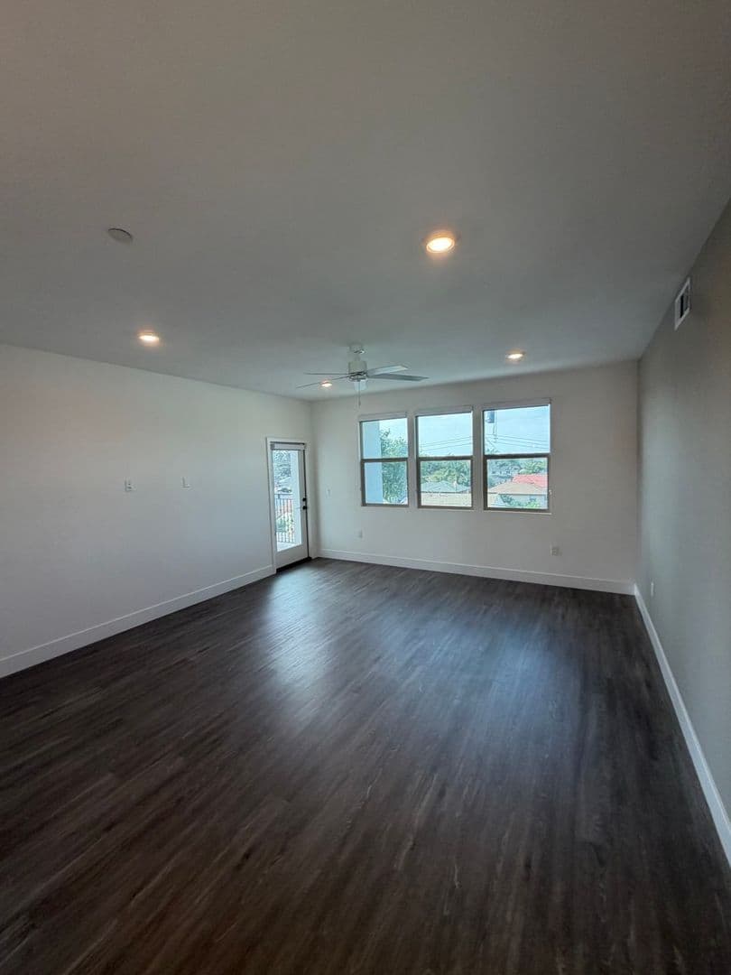 Whittier Apartment: 8115 Via Alta