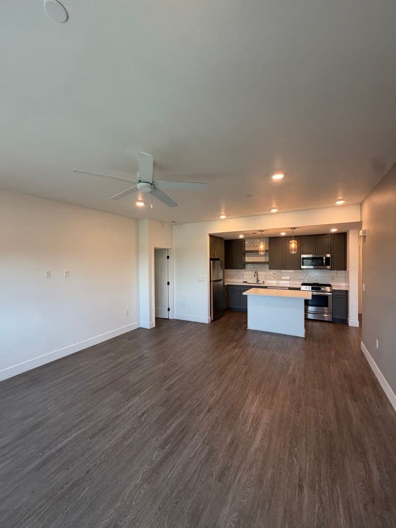 Whittier Apartment: 8115 Via Alta