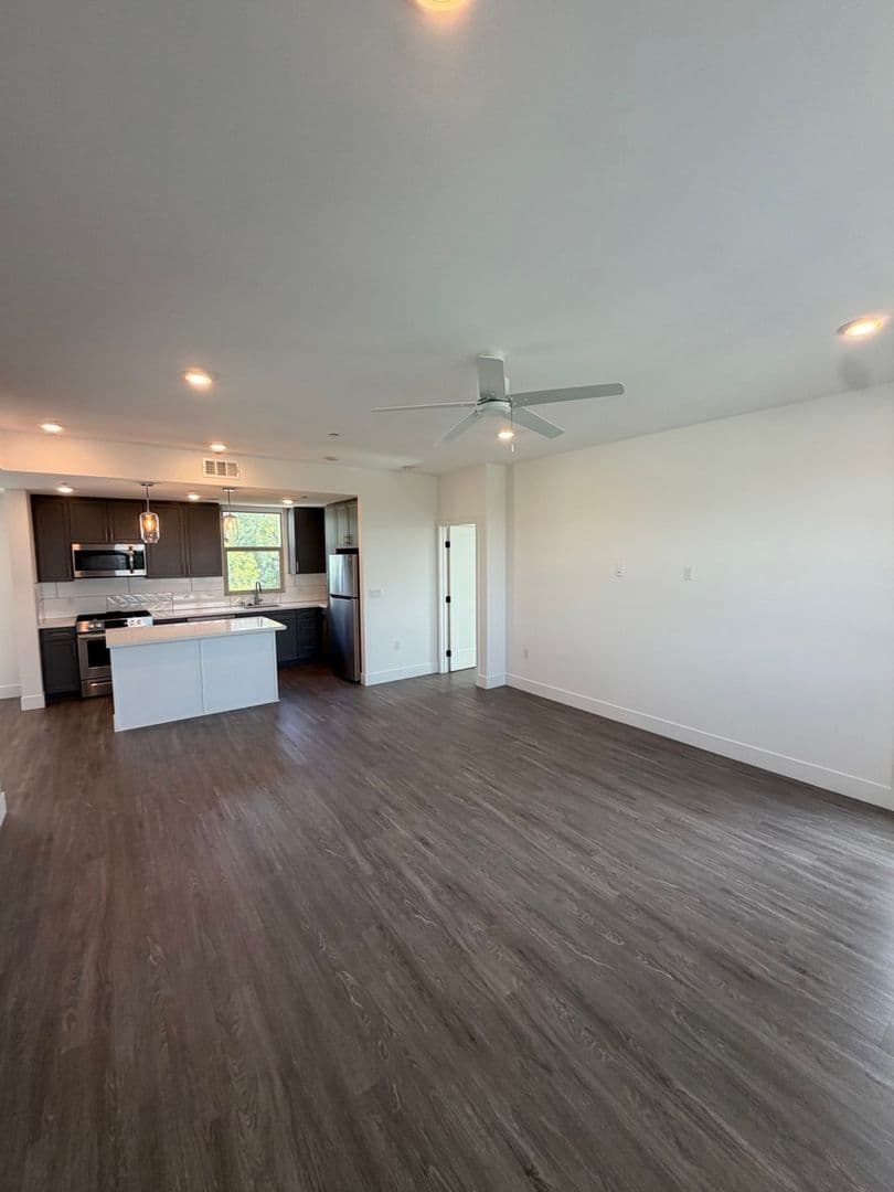 Whittier Apartment: 8115 Via Alta