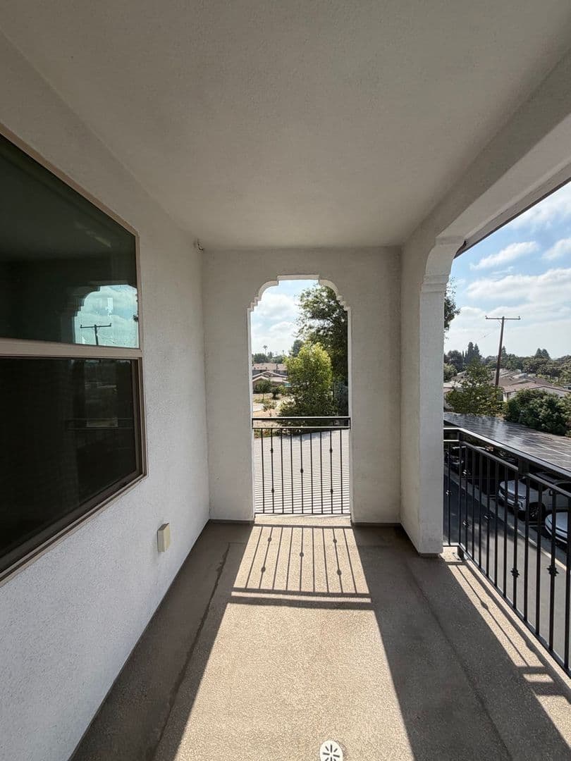 Whittier Apartment: 8115 Via Alta