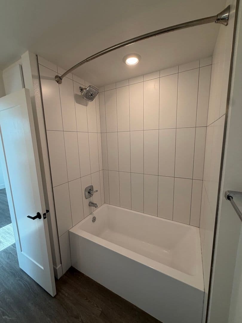 Whittier Apartment: 8115 Via Alta