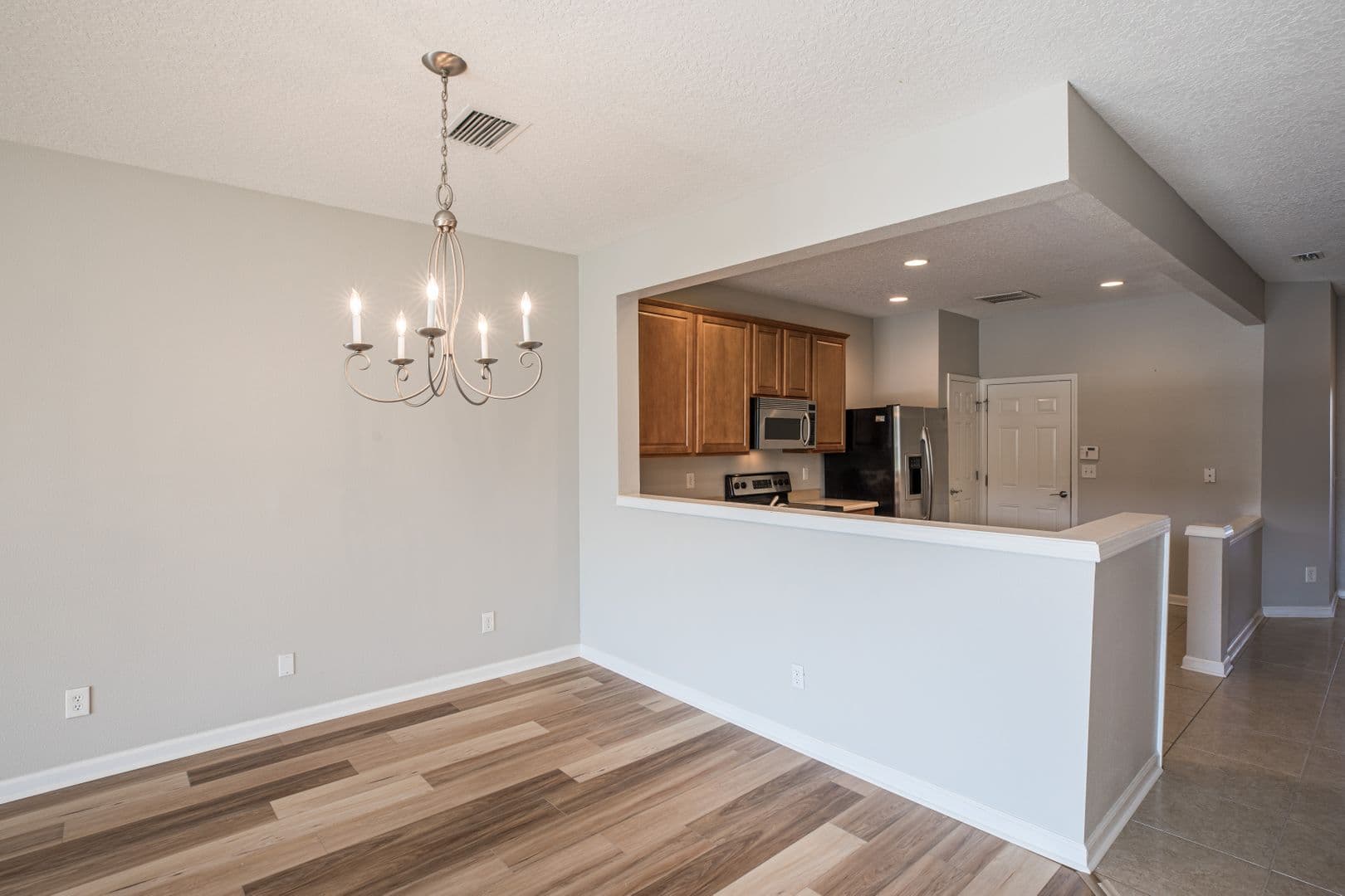 Jacksonville House: 13292 Stone Pond Dr