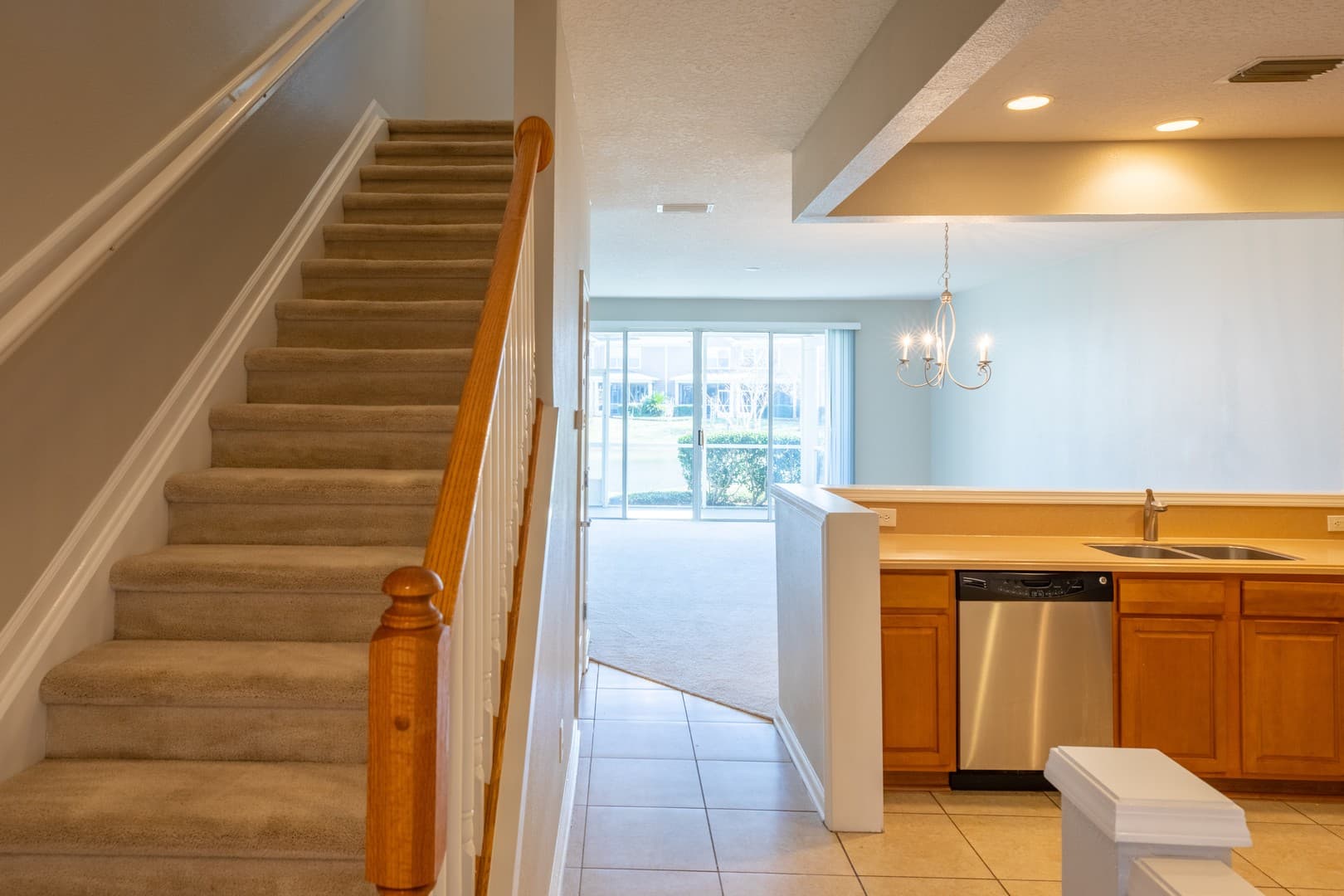Jacksonville House: 13292 Stone Pond Dr