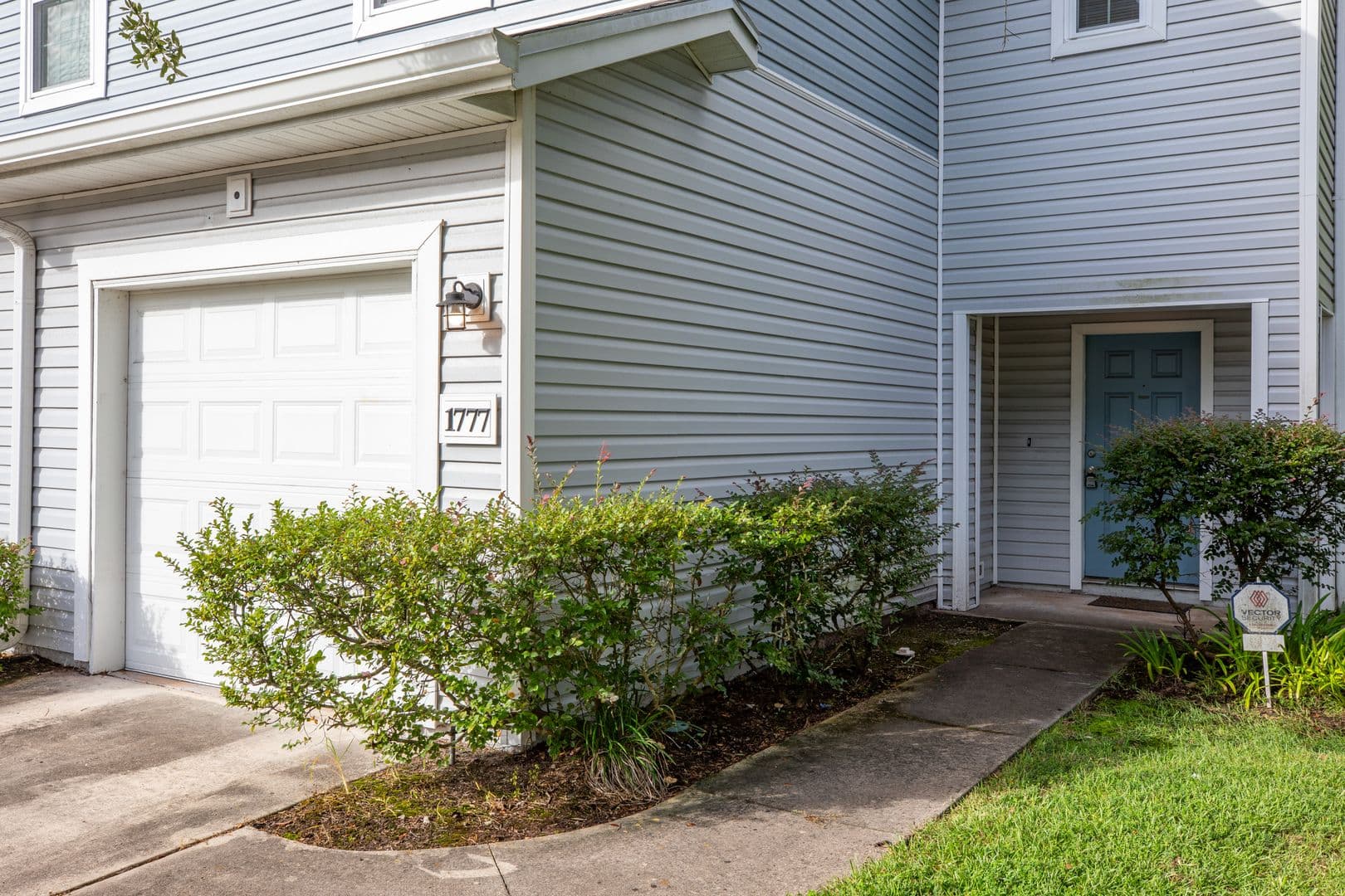 Jacksonville House: 1777 Biscayne Bay Circle
