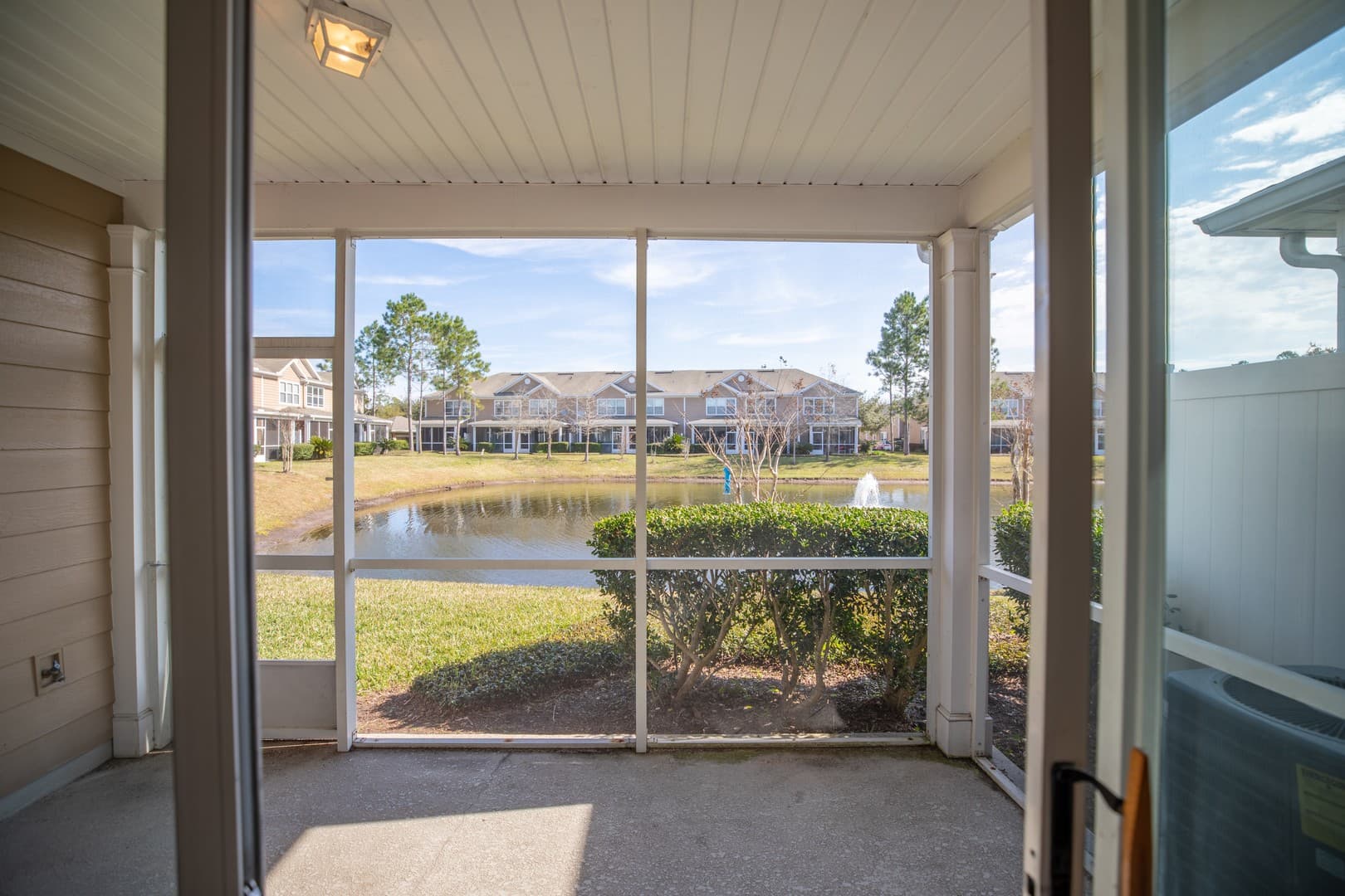 Jacksonville House: 13292 Stone Pond Dr