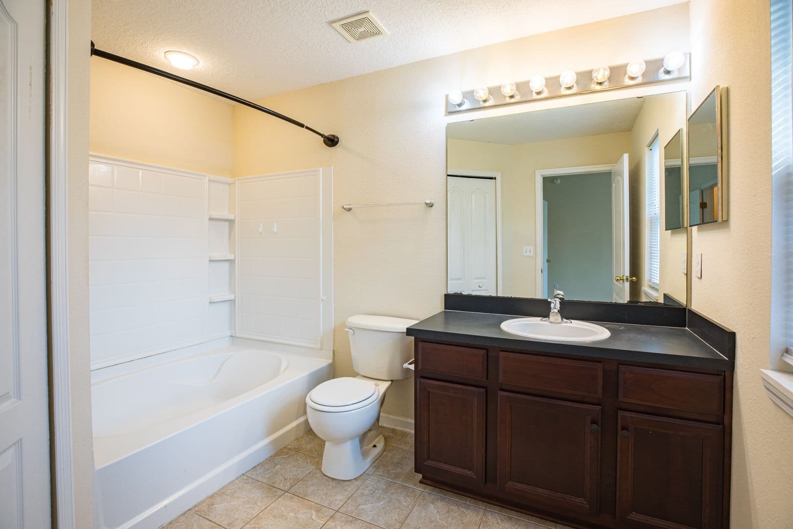 Jacksonville House: 1777 Biscayne Bay Circle