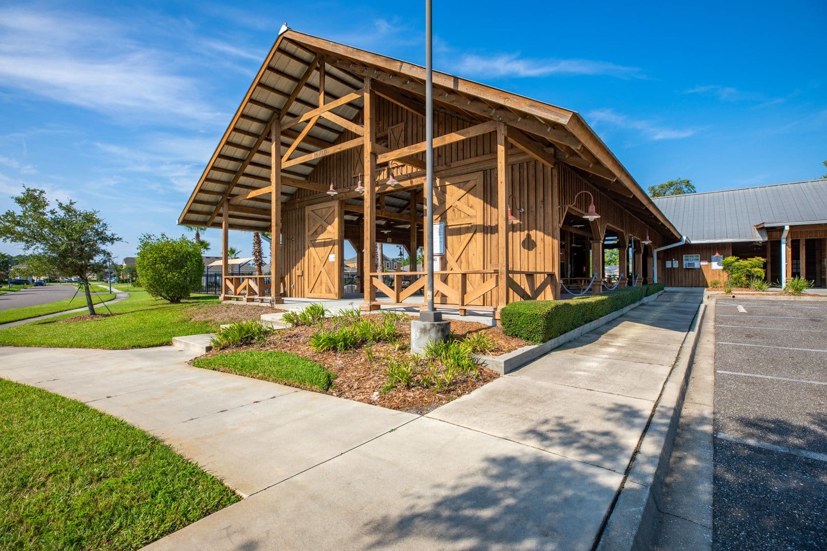 Jacksonville House: 1455 Oldenburg Dr